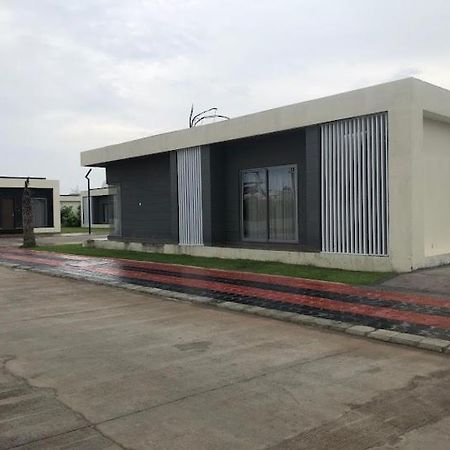 Bcm First World Indore Buitenkant foto