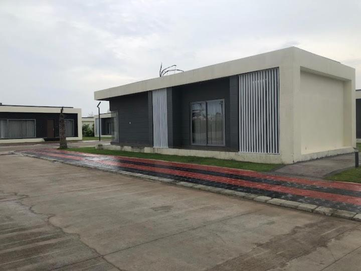 Bcm First World Indore Buitenkant foto